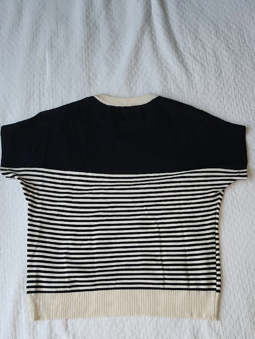 Alo Yoga Tennis Club Striped Knit Pullover Sweater Black Ivory - Picture 4 of 7